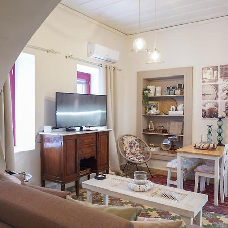 Traditional House Of 1898 In The Heart Of Old Town Of نافبليو المظهر الخارجي الصورة