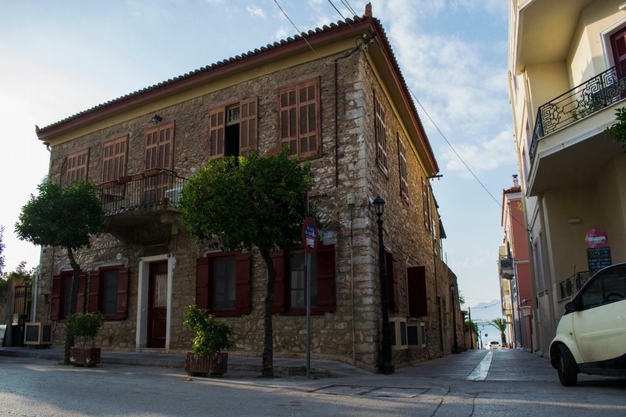 Traditional House Of 1898 In The Heart Of Old Town Of نافبليو المظهر الخارجي الصورة